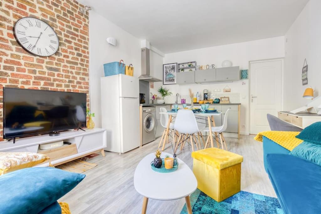 Apartamento Escale A Paris Metro & Parking Saint-Ouen  Exterior foto